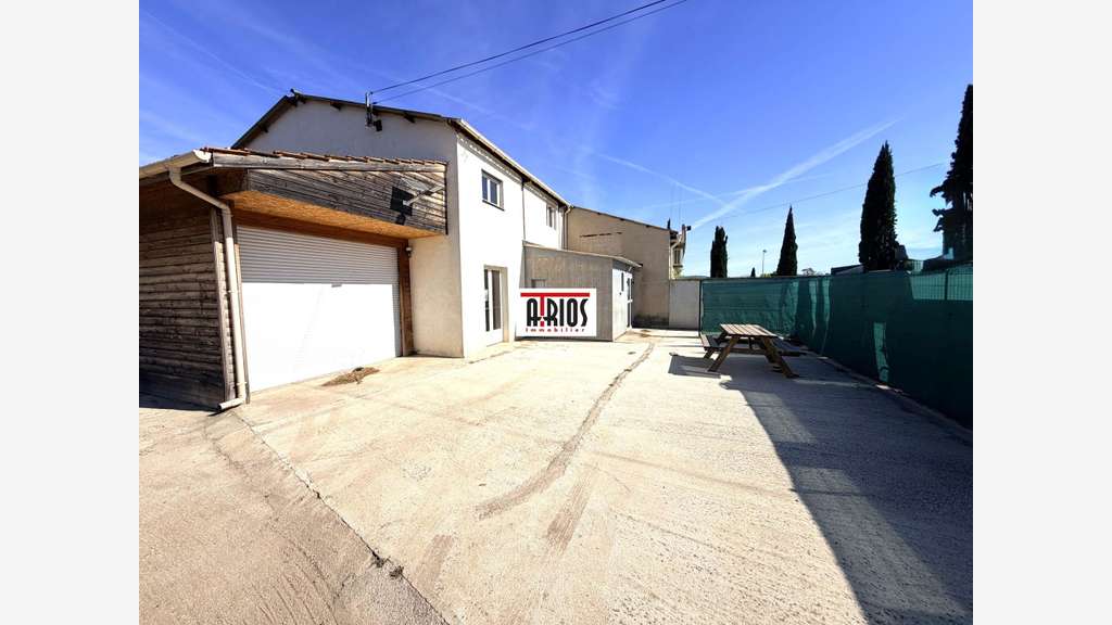 Vente local d'activité de 272m²en ZI la Farlède