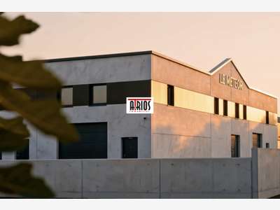 A vendre entrepôt neuf de 392m² à la Farlède