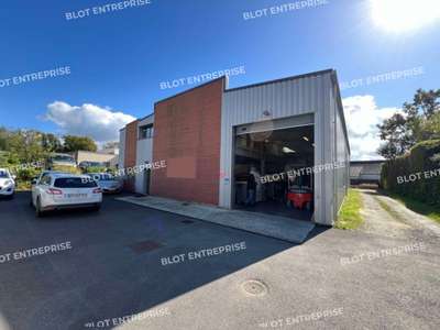 A vendre local d'activités de 540m² à la Mezière