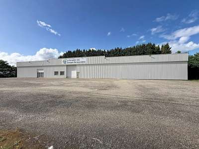 LA RÉOLE - ENTREPOT à vendre