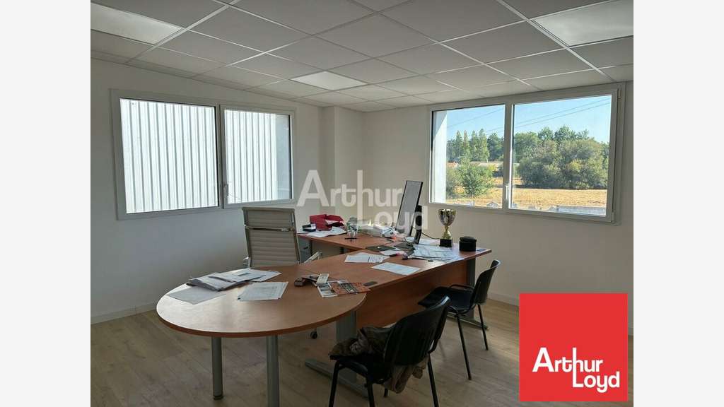 Local d'activité 550m² à vendre La Roche-sur-Yon