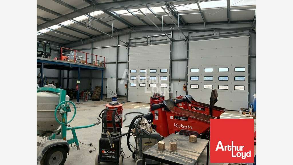 Local d'activité 550m² à vendre La Roche-sur-Yon