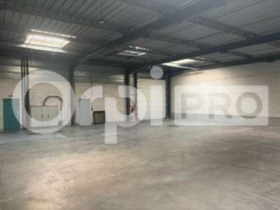 A vendre locaux 630m² sur 1600m² ZFU La Rochelle