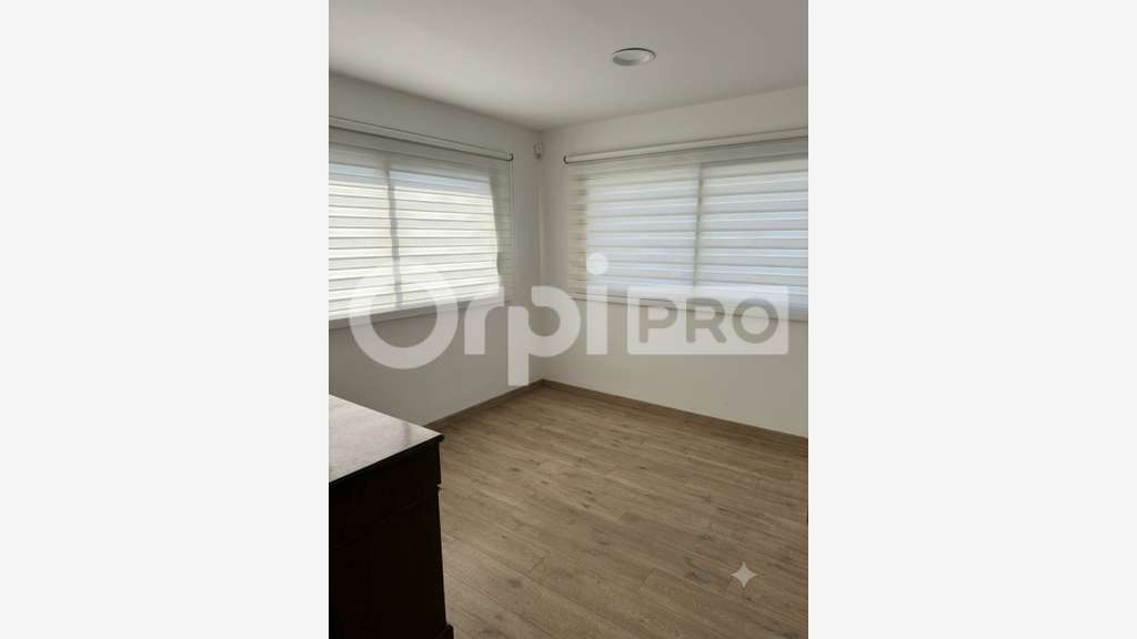 Local d'activité 208m² à vendre ZA La Rochelle