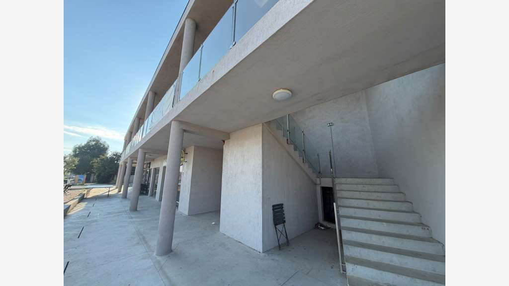 Vente murs commerciaux de 799m² loués La Seyne/Mer