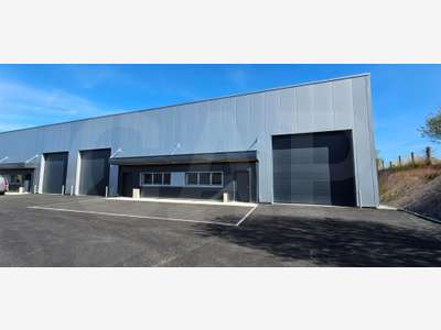 A vendre local 250m² neuf 10 min au Sud de Rennes