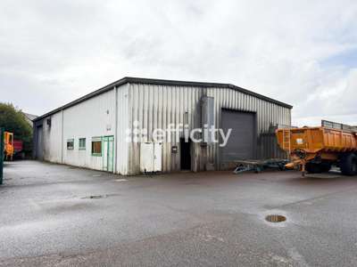 Vente local artisanal 400m² Landelles-et-Coupigny