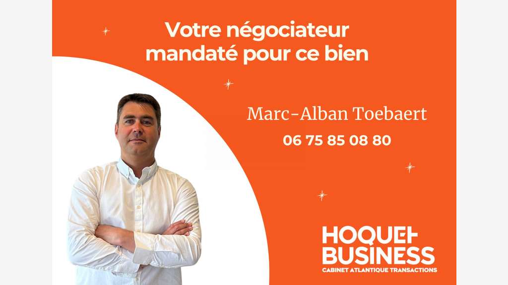 Vente bâtiment type industriel 1200m² au Gua