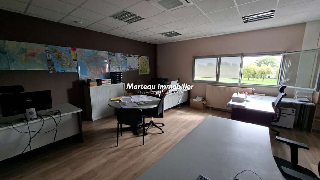 A VENDRE BATIMENT D'ACTIVITES 940 m² LE MANS