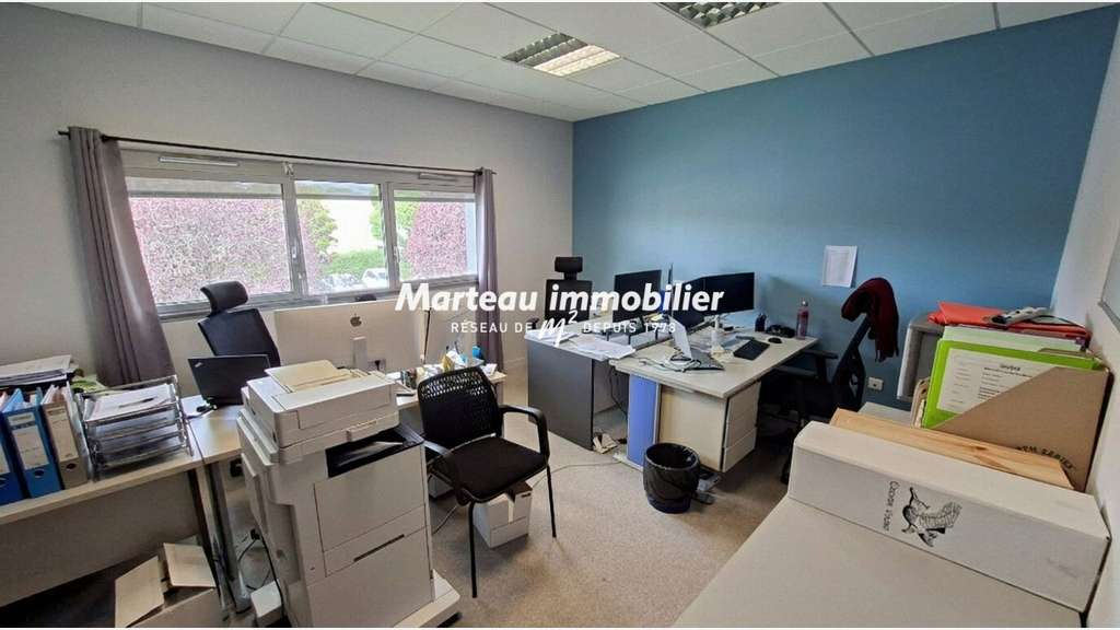 A VENDRE BATIMENT D'ACTIVITES 940 m² LE MANS