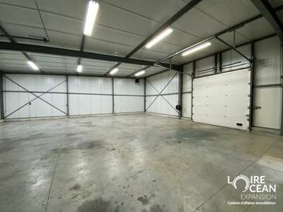 A VENDRE BATIMENT INDEPENDANT