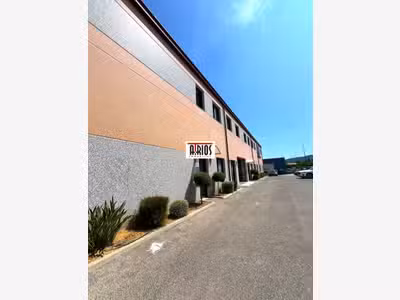 Vente bureaux et entrepôt de 1112m² au Pradet