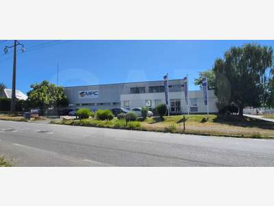 A VENDRE - BATIMENT 1250m² LE RHEU