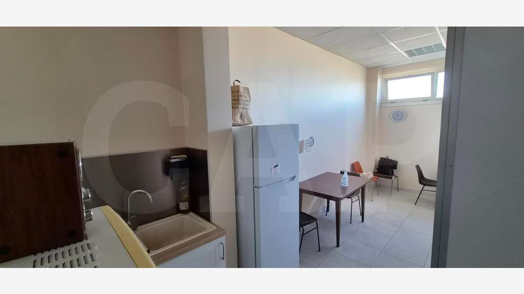 A vendre bâtiment 1250m² ZAC du Chêne Vert Le Rheu