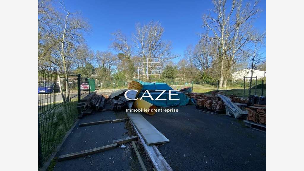 Local d'activité 250m² à vendre le Taillan Médoc