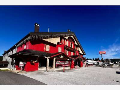 LOCAL COMMERCIAL 3 000 m² LES ROUSSES FRONTIÈRE S