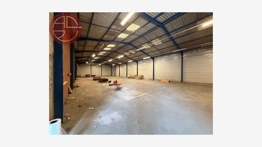 A vendre entrepôt 1628m² à Saint-Jory/Lespinasse