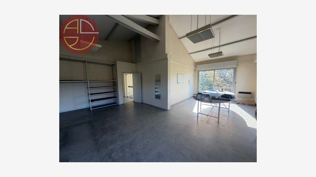 A vendre entrepôt 1628m² à Saint-Jory/Lespinasse