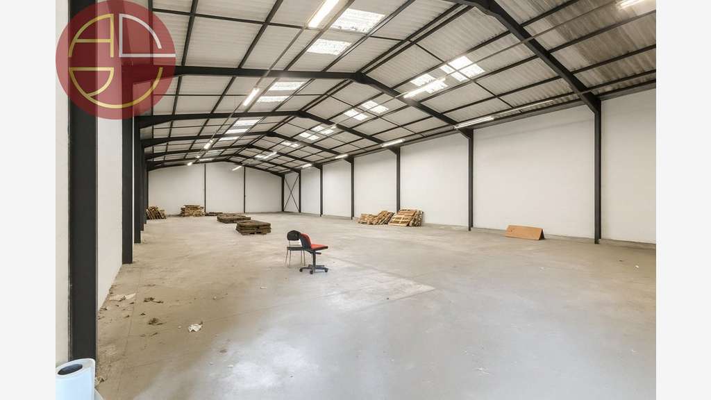 A vendre entrepôt 1628m² à Saint-Jory/Lespinasse