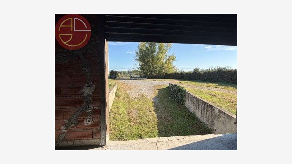 A vendre entrepôt 1628m² à Saint-Jory/Lespinasse