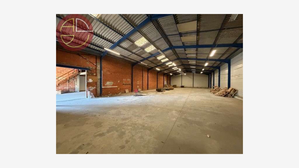 A vendre entrepôt 1628m² à Saint-Jory/Lespinasse