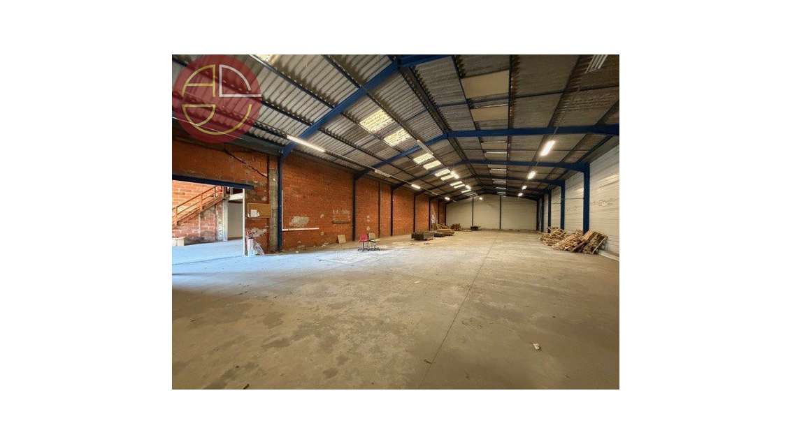 A vendre entrepôt 1628m² à Saint-Jory/Lespinasse