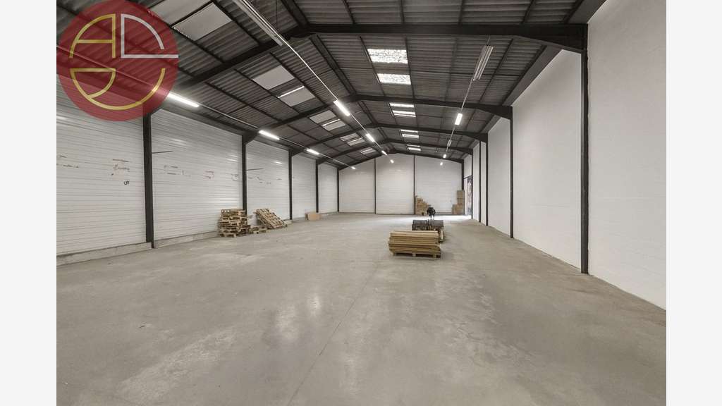 A vendre entrepôt 1628m² à Saint-Jory/Lespinasse