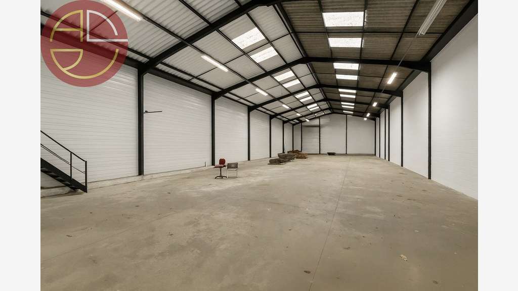 A vendre entrepôt 1628m² à Saint-Jory/Lespinasse