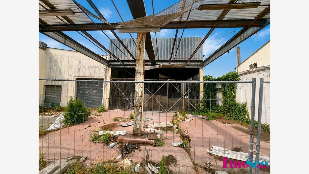 AV maison + entrepôt 470m² prox centre Libourne
