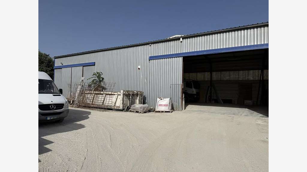 A vendre local industriel de 320m² à Libourne