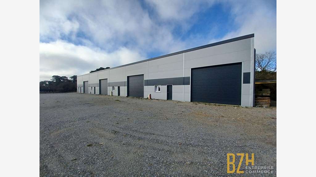 A vendre local d'activité 200m² à Ploemeur