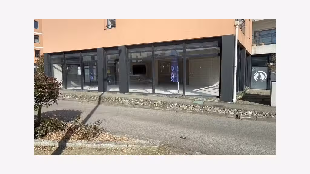 Vente local 170m² bel emplacement à Loudéac centre
