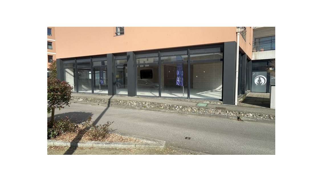 Vente local 170m² bel emplacement à Loudéac centre