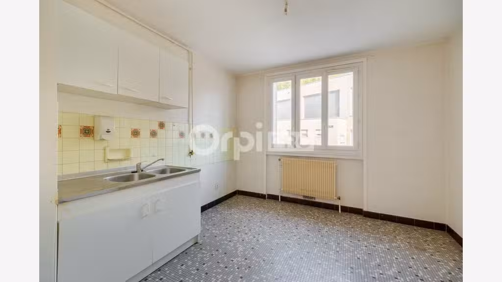 LOCAL PROFESSIONNEL A VENDRE - 36.60 m² - LYON 6