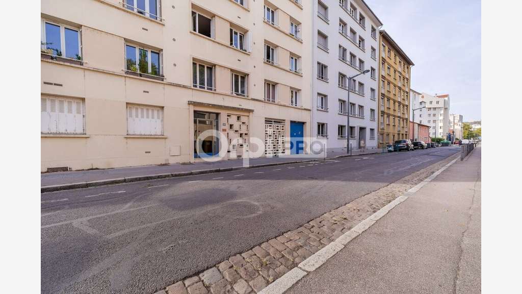 LOCAL PROFESSIONNEL A VENDRE - 36.60 m² - LYON 6