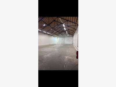 Local d'activité de 700m² à vendre à Lyon 69009