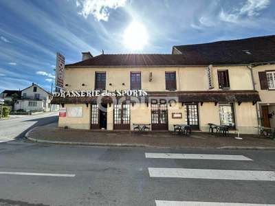 A vendre ensemble immobilier 357m² à Magnac Bourg