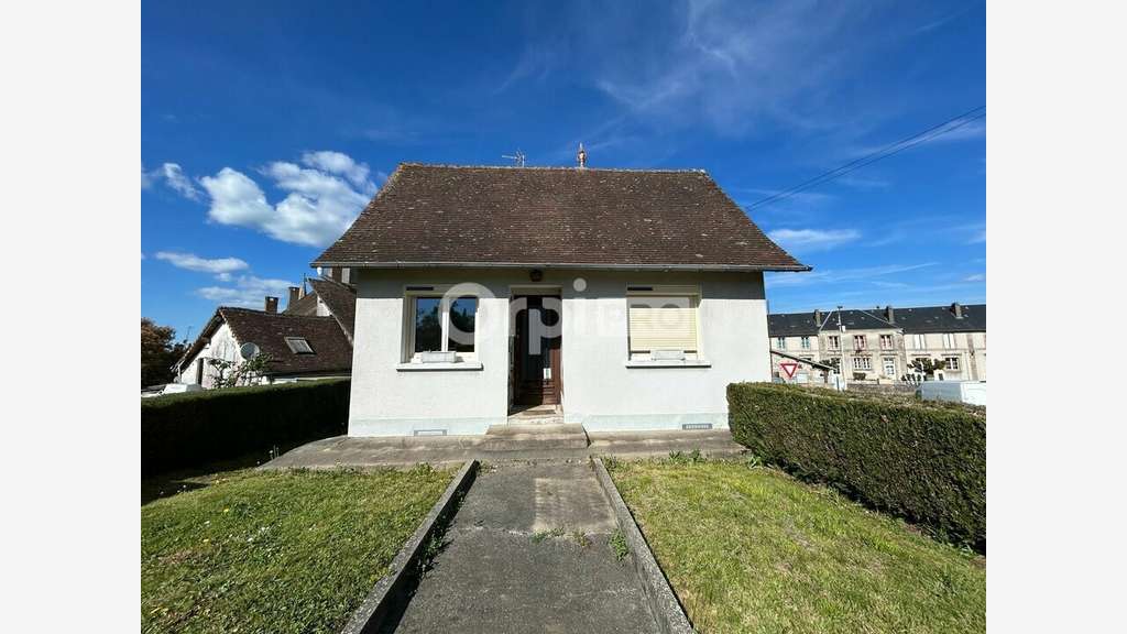 A vendre ensemble immobilier 357m² à Magnac Bourg