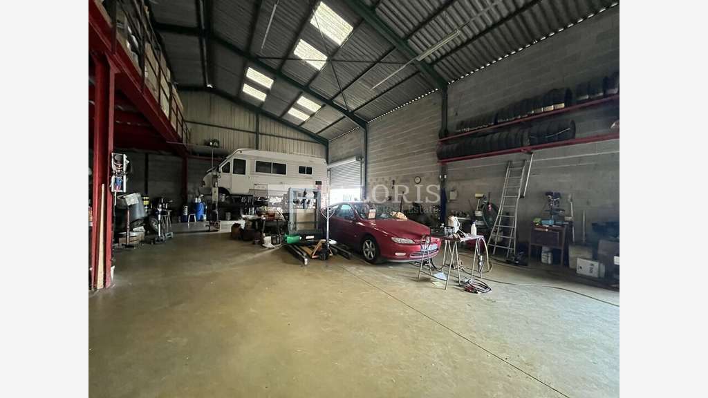 AV local activité 1500m² Marcilly-d'Azergues