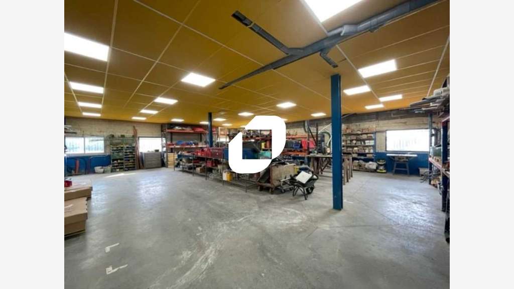 Vente Local d'activité 1259m² Marines