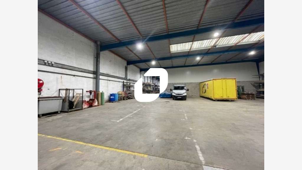 Vente Local d'activité 1259m² Marines