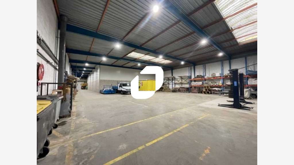 Vente Local d'activité 1259m² Marines