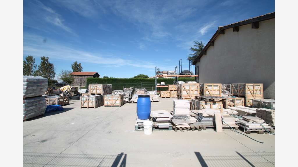 À vendre local professionnel 184m² prox Marmande