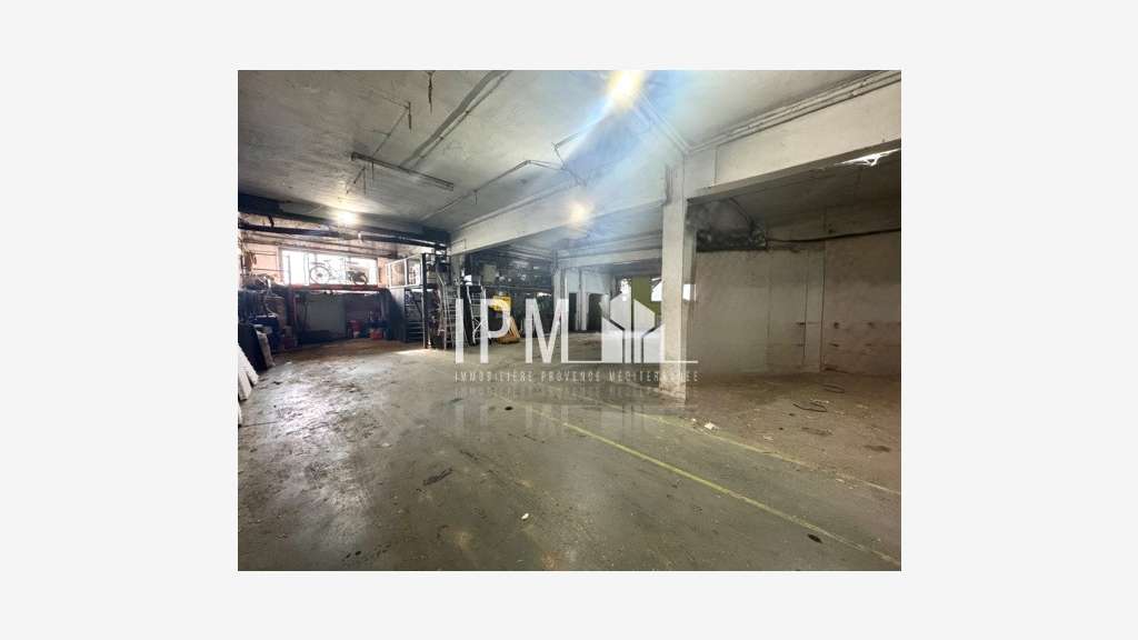 Local d'activités 508m² à vendre 13011 Marseille