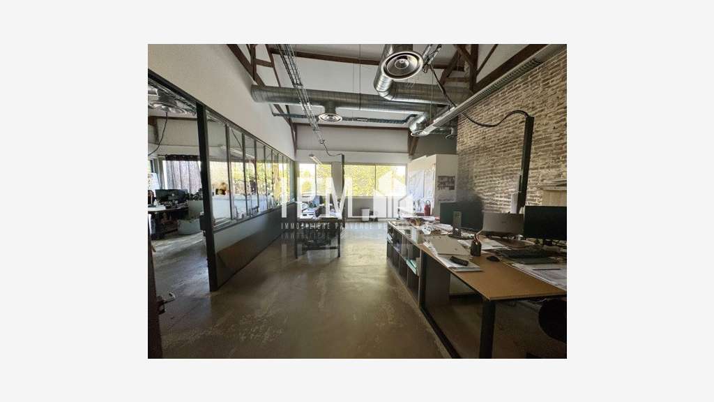 Local d'activités 508m² à vendre 13011 Marseille