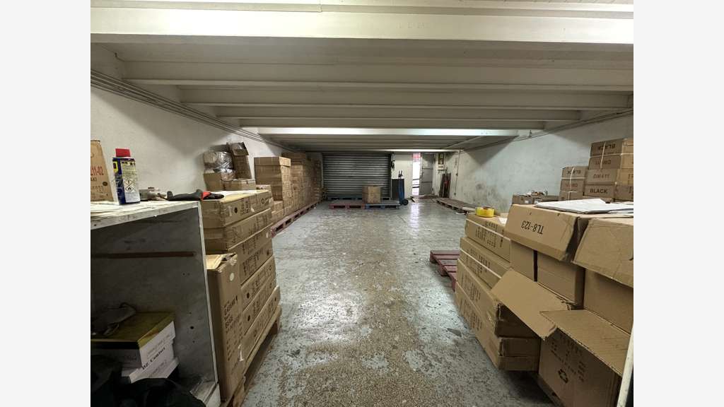 A vendre local d'activités 225m² Marseille