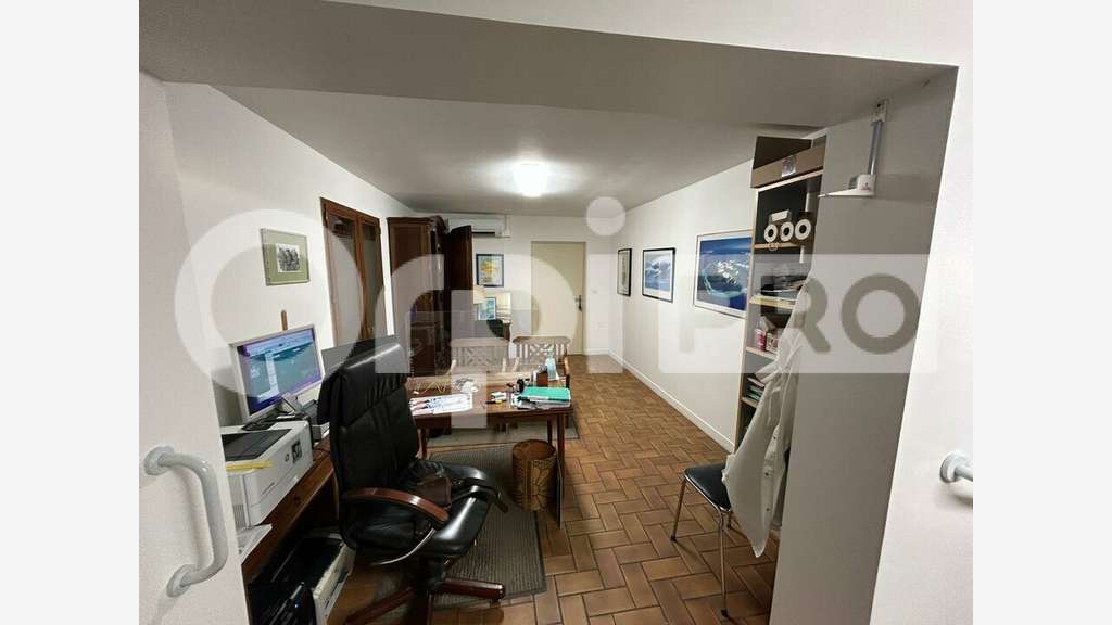 Vente local médical de 119m² à Martillac centre