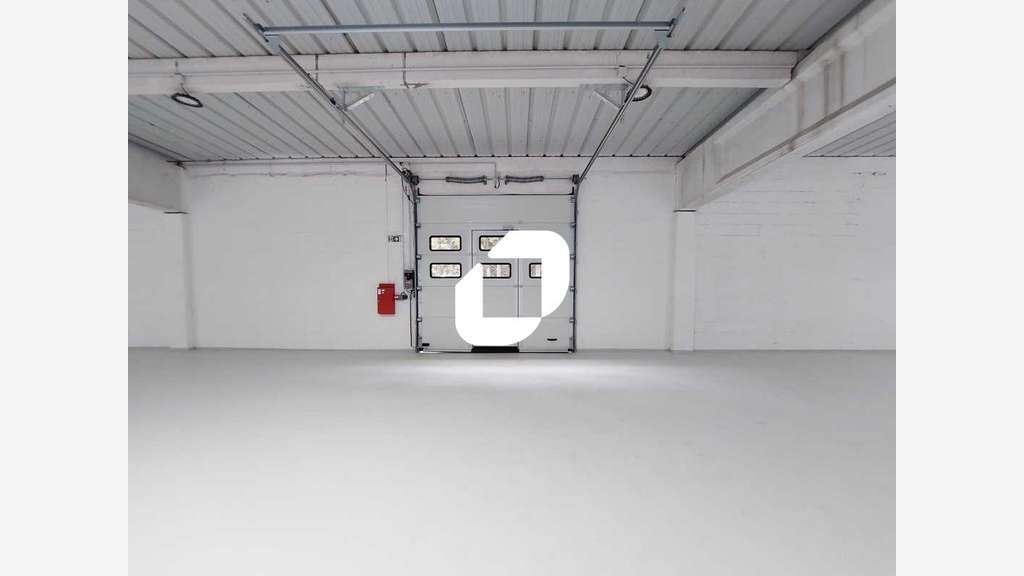 Vente Local d'activité 1245m² Maurepas