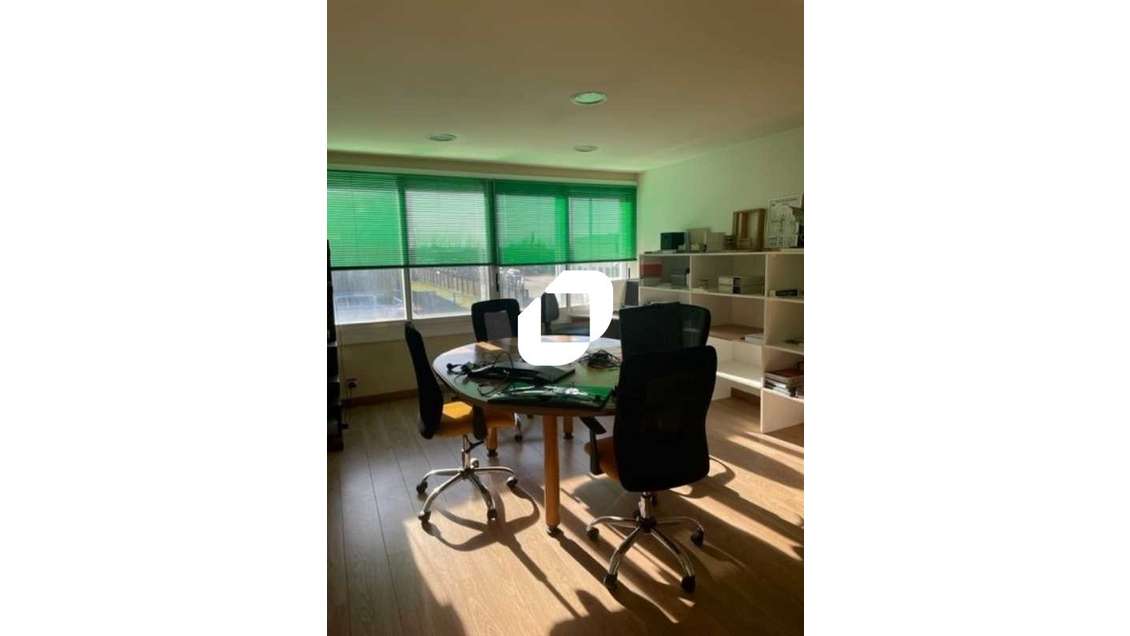 Vente Local d'activité 1107m² Mery sur oise