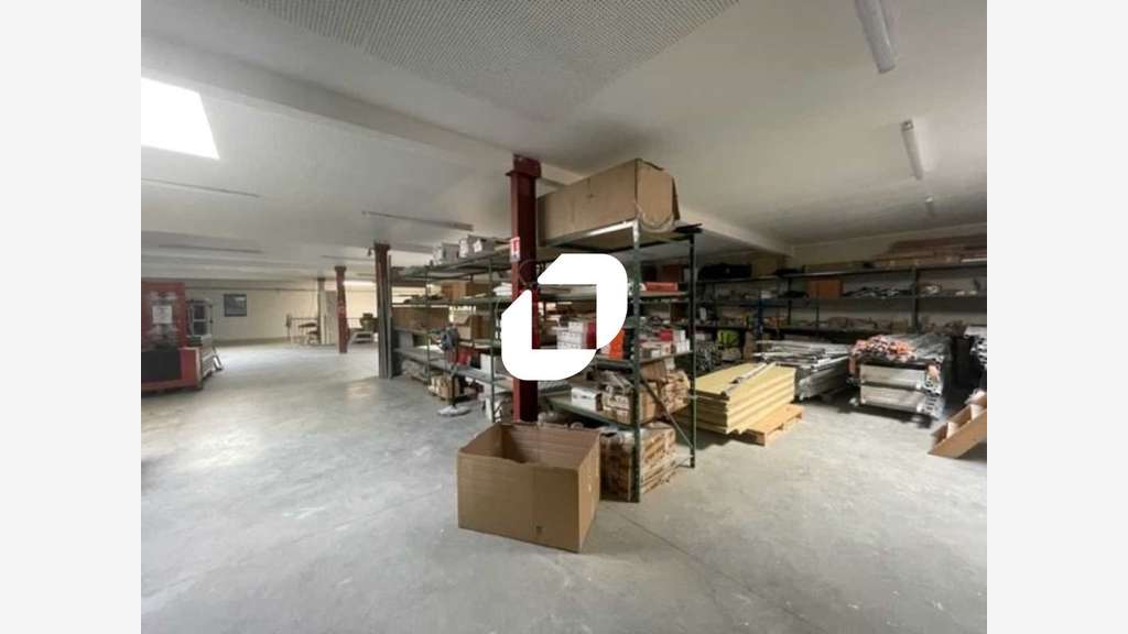 Vente Local d'activité 1107m² Mery sur oise